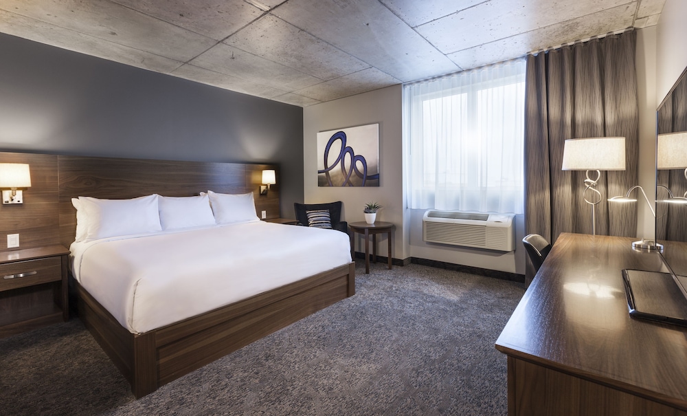 Imperia Hotel and Suites Boucherville 10/36