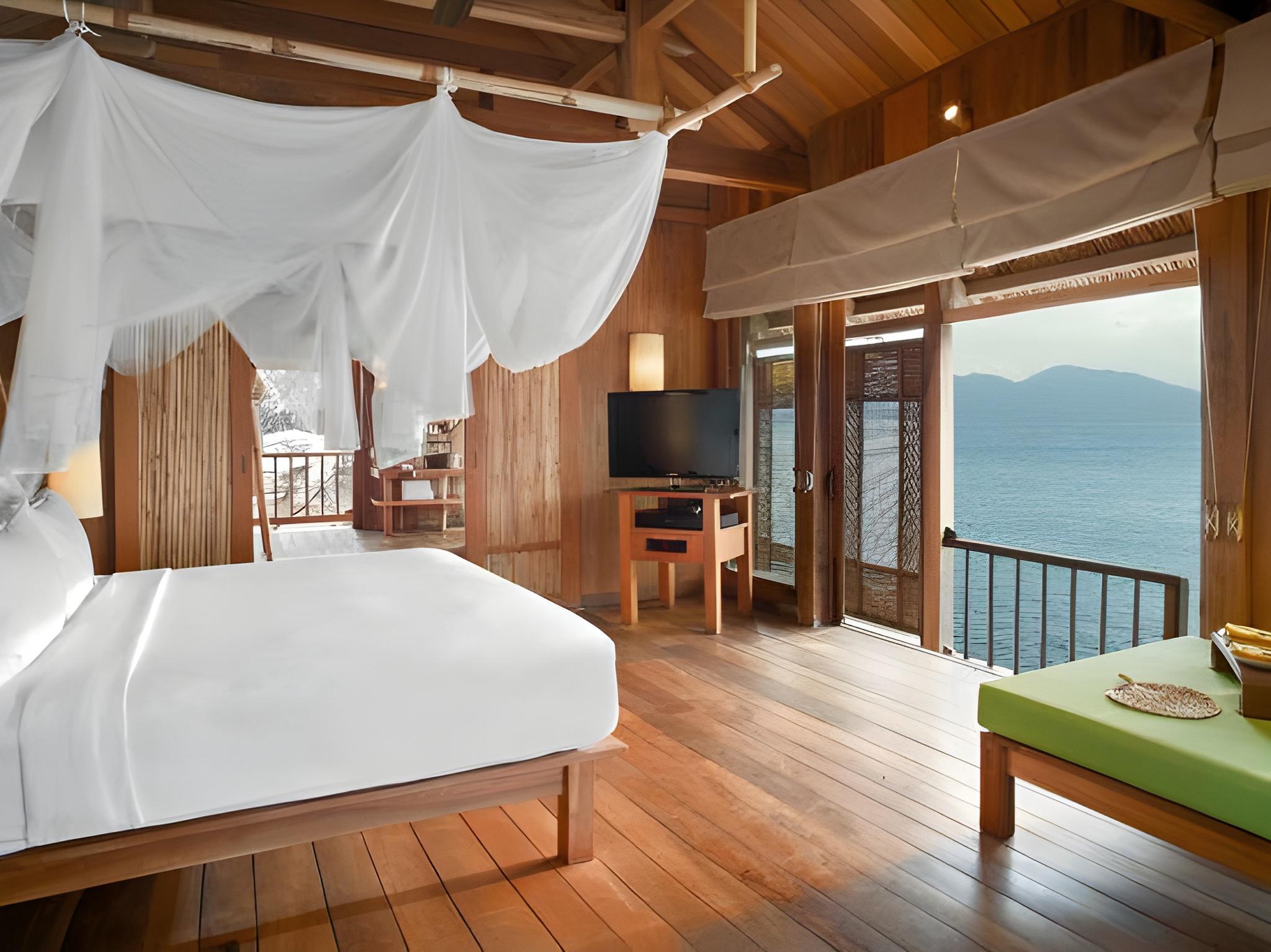 Water Pool Villa, Queen and Twin Beds