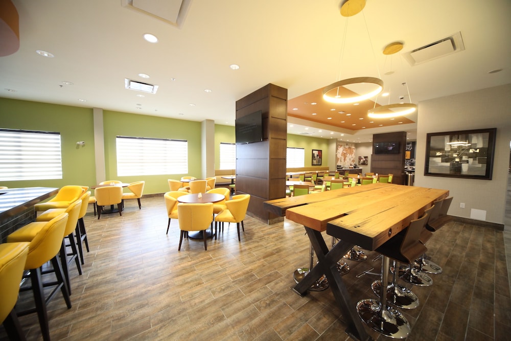 restaurant cafeteria
