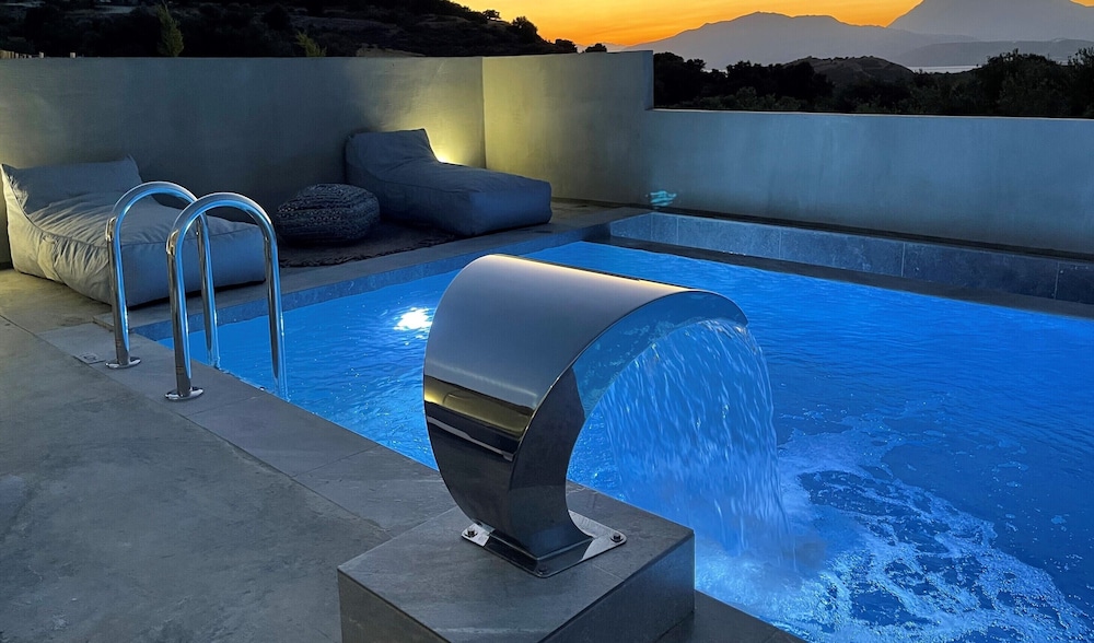 Marnos Green Luxury Villas 32/39