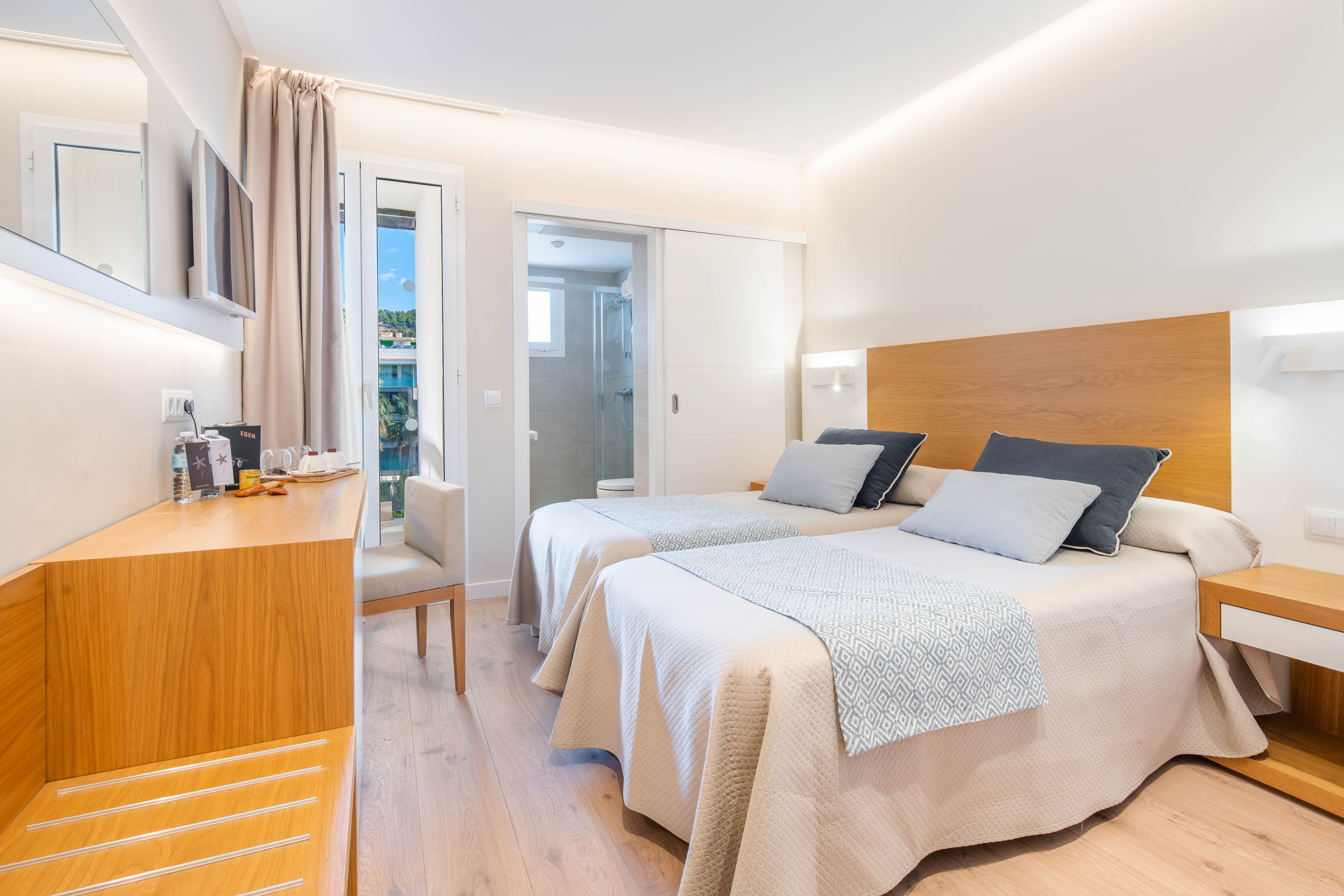 BASIC, DOUBLE BED