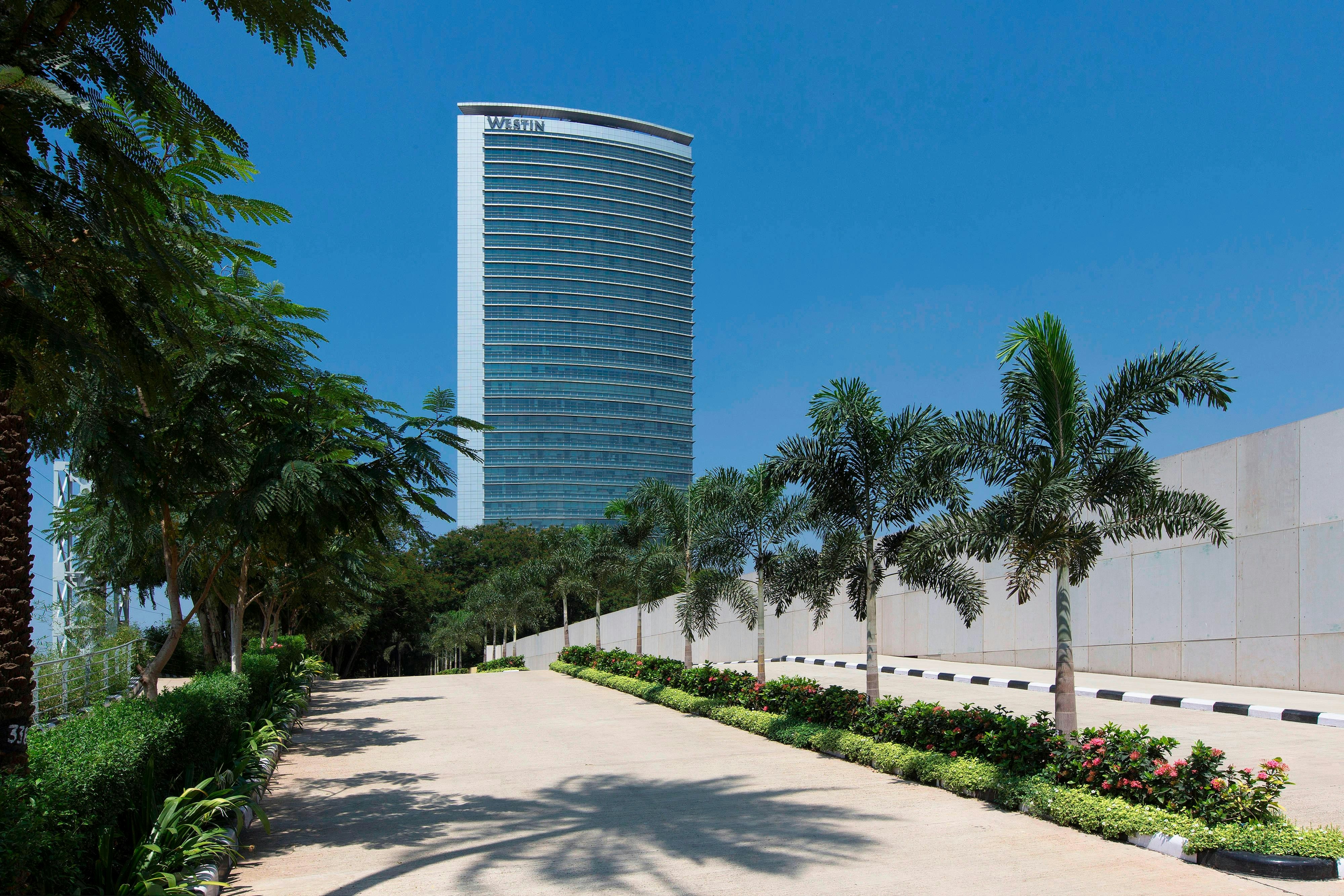 The Westin Mumbai Garden City 43/44