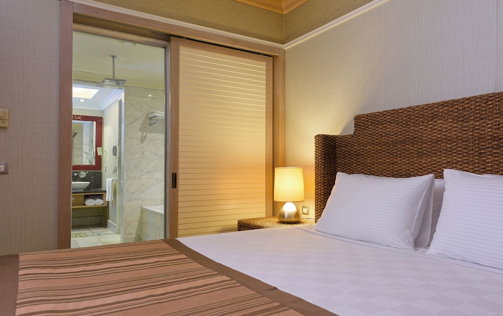 Lykia World Antalya 12/50
