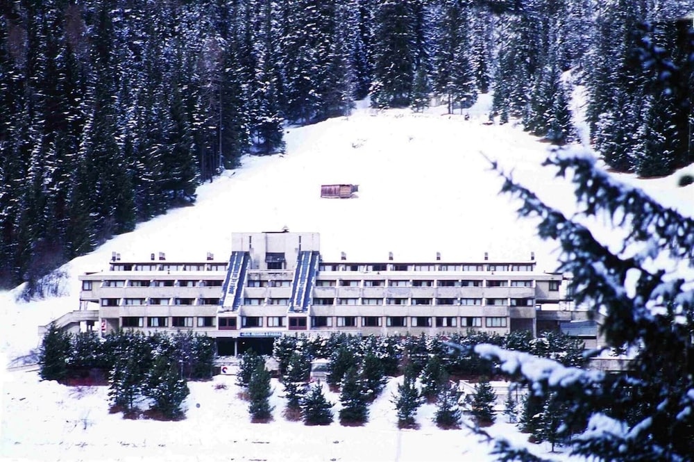 Hotel Ski Club Regina E Fassa 47/48
