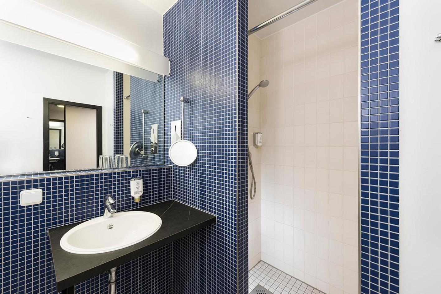 غرفة قياسية بسرير مزدوج، Sunday Hotel Bad Honnef 15/15