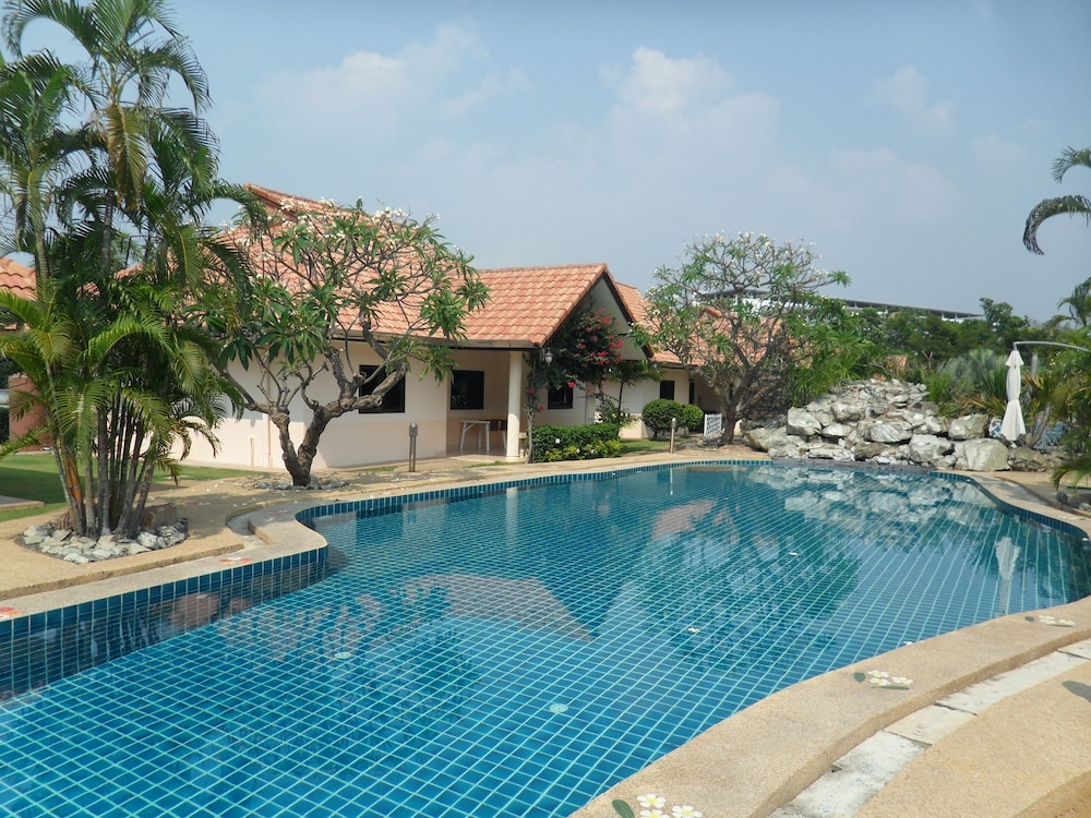 Thai Crystal Resident 5/50