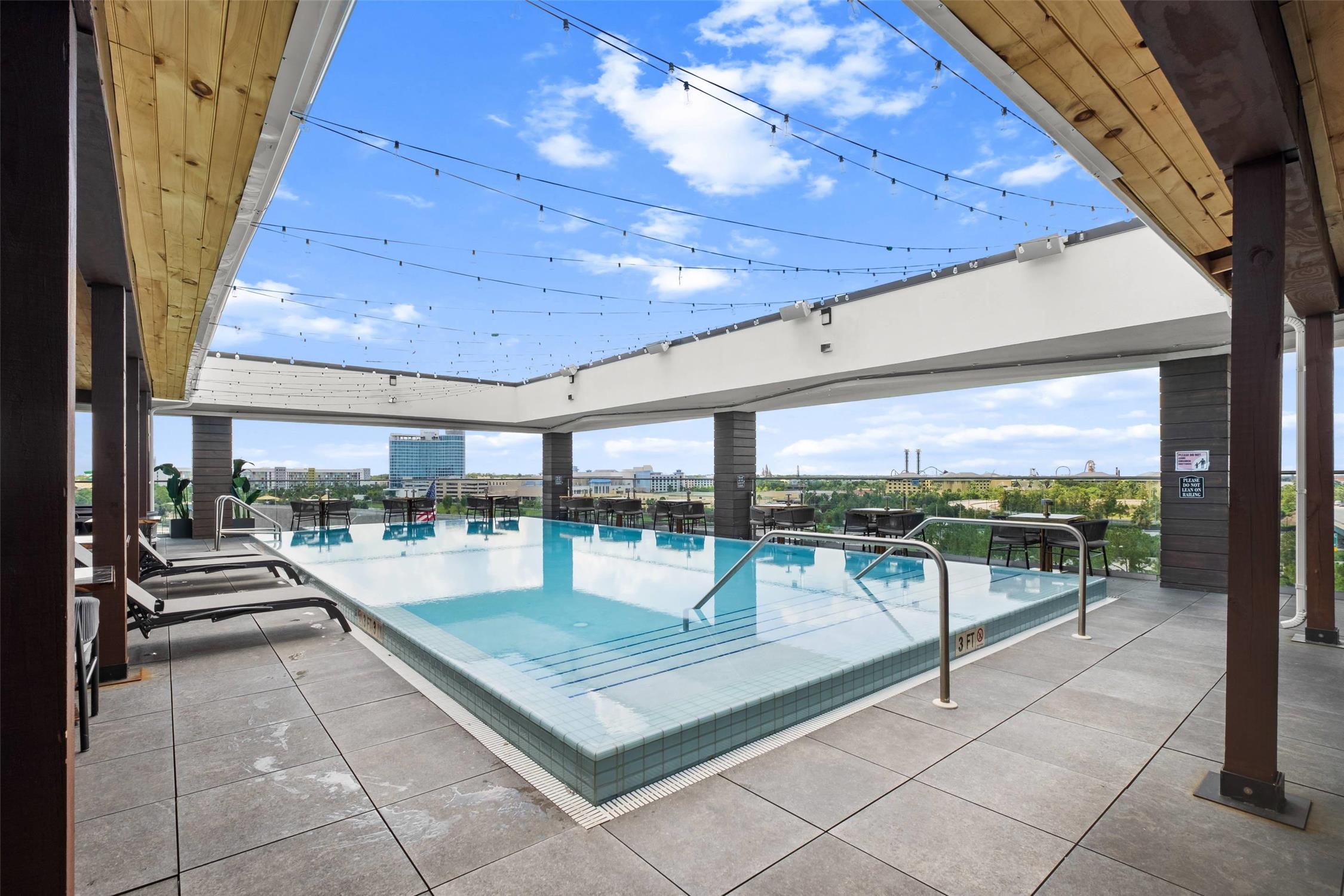 Cambria Hotel Orlando Universal Blvd 9/25