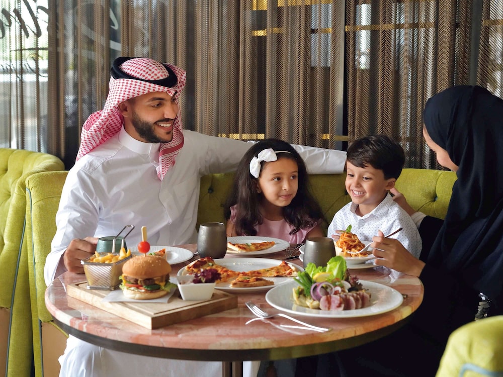 موفنبيك التحلية جدة(Movenpick Hotel Tahlia Jeddah) 29/73