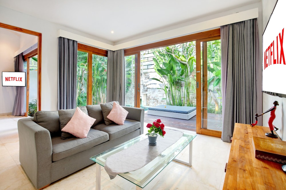 The Jimbaran Beach Villa by Ini Vie Hospitality 30/50