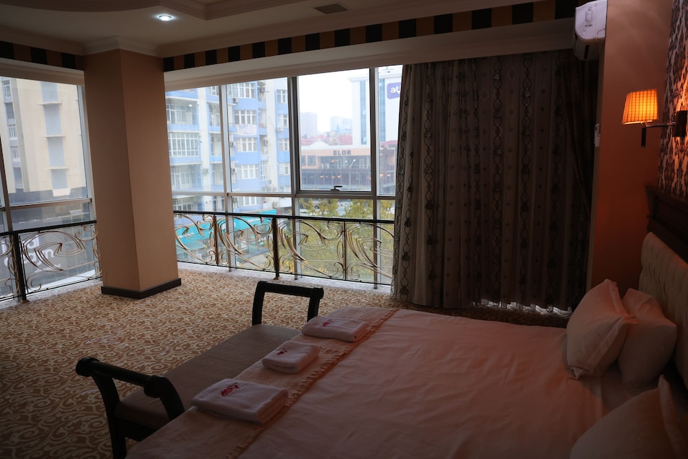 NEW BAKU HOTEL 47/50