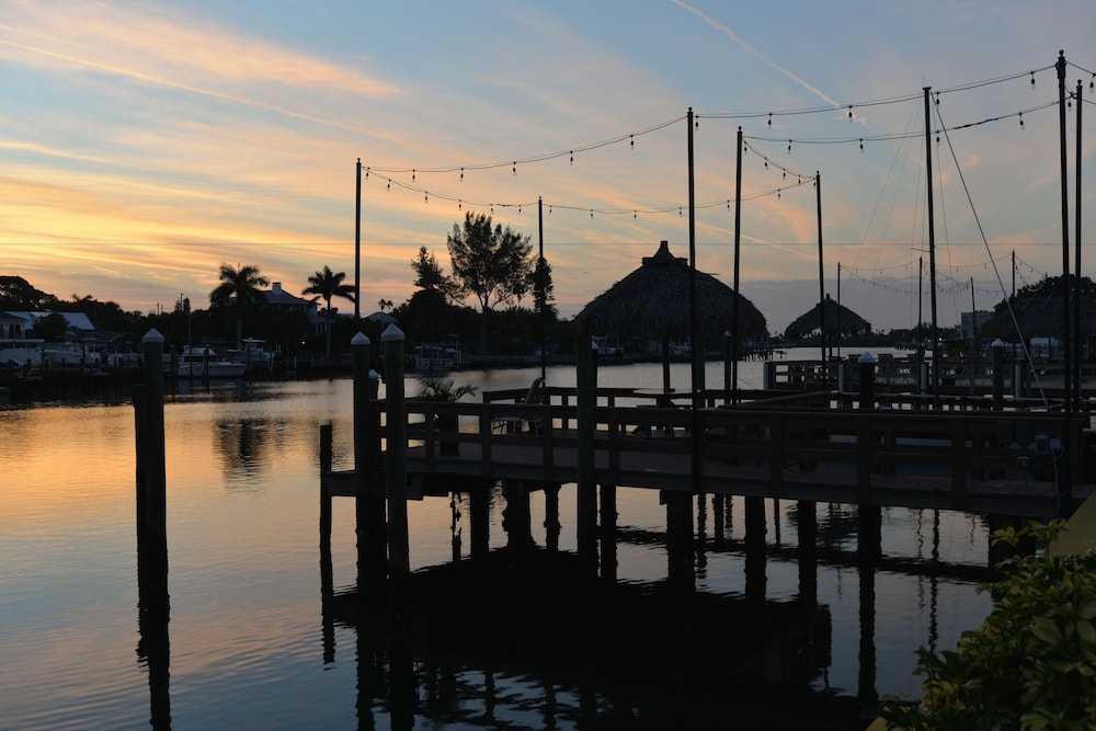 Bay Palms Waterfront Resort - Hotel and Marina 63/70