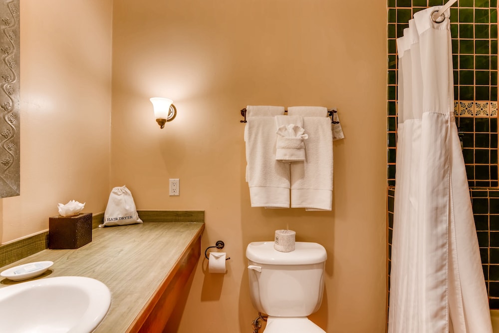 Old Santa Fe Inn 20/64