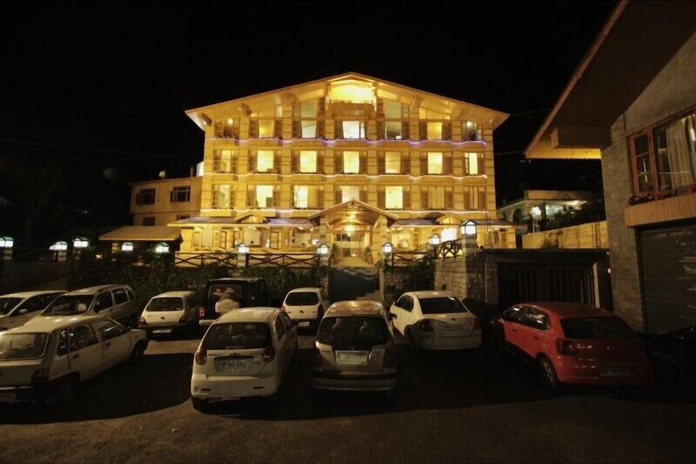 J.J Resorts by Bivaan 21/23