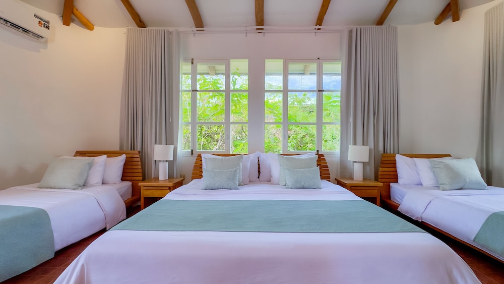1 Bedroom, Family, Quadruple, King and Twin Beds
