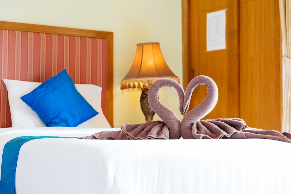Thipurai Beach Hotel 24/50