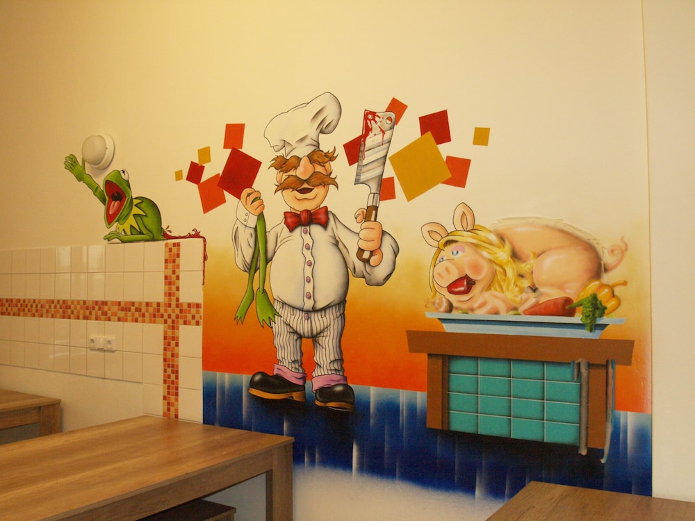 HappyGoLucky Hotel + Hostel 6/52