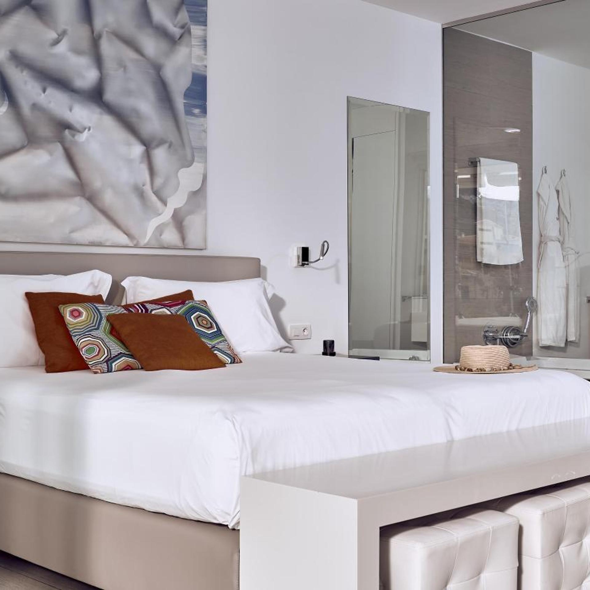 Serenity, 2 Bedrooms, Suite, Xl