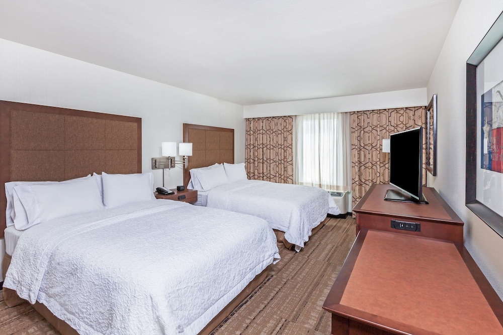 Hampton Inn & Suites Houston I-10 West Park Row 15/42