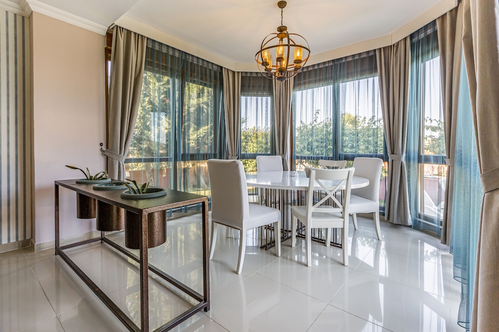 Villa Vista 33/46