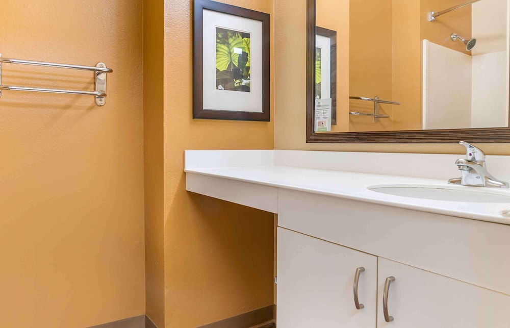 Extended Stay America - Detroit - Auburn Hills-University Dr 43/45