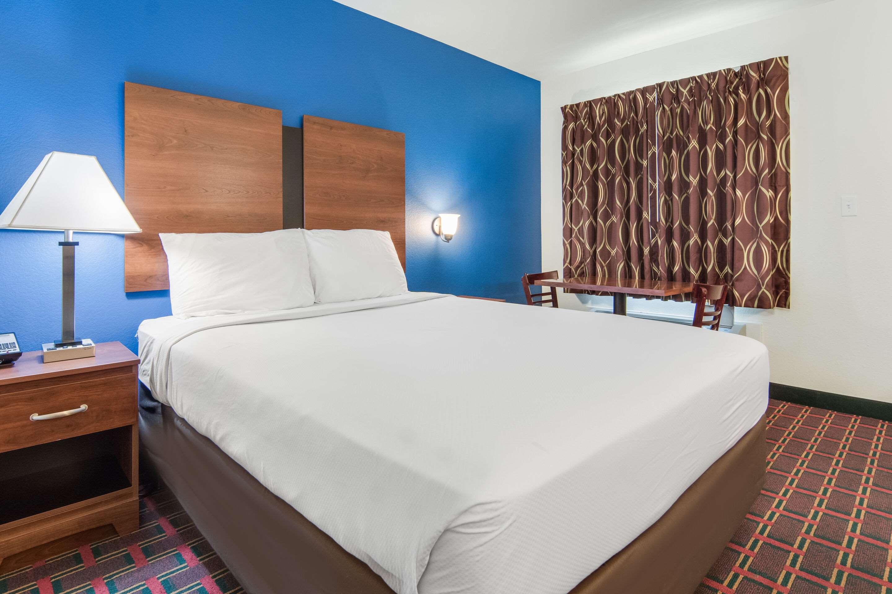 Rodeway Inn Weatherford 16/33