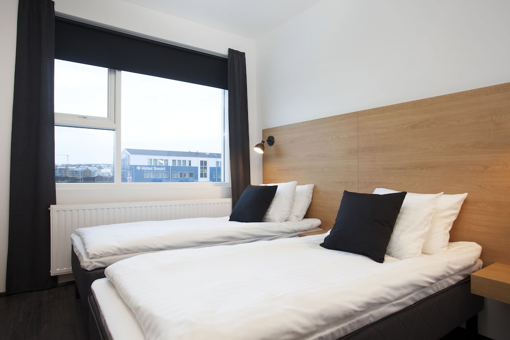 Standard, Triple, 1 Double and 1 Single Bed