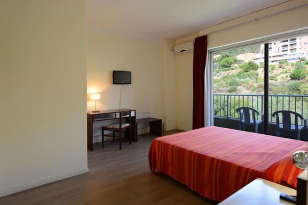 ROOM, DOUBLE BED, MOUNTAIN SIDE