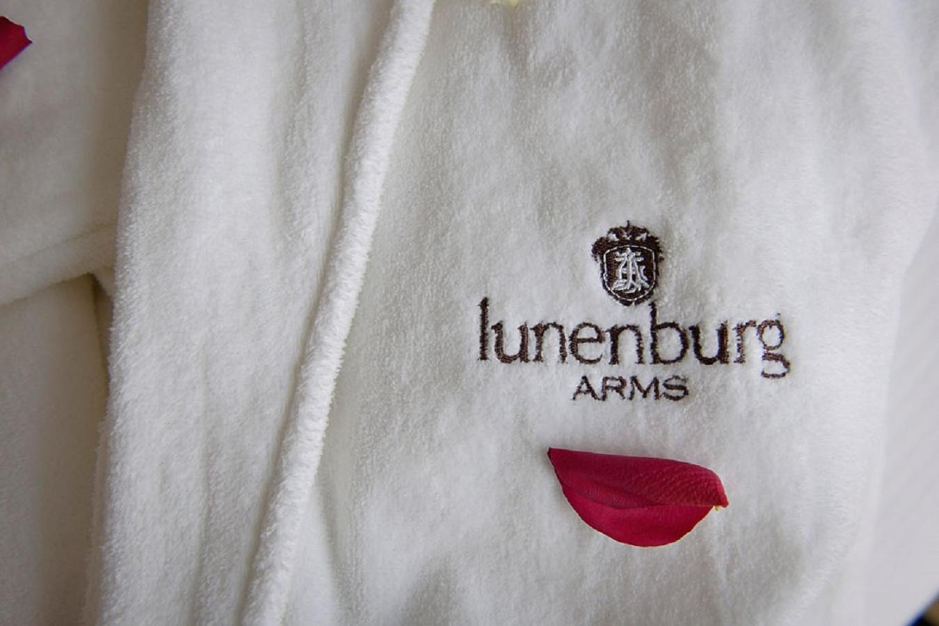 Lunenburg Arms Hotel 21/39
