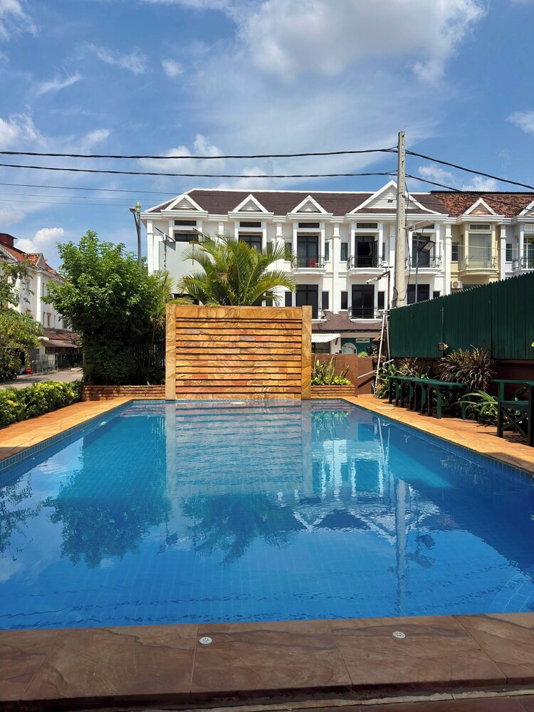 Shining Angkor Boutique Hotel 8/76