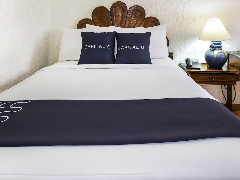 Capital O Hotel Central 35/42