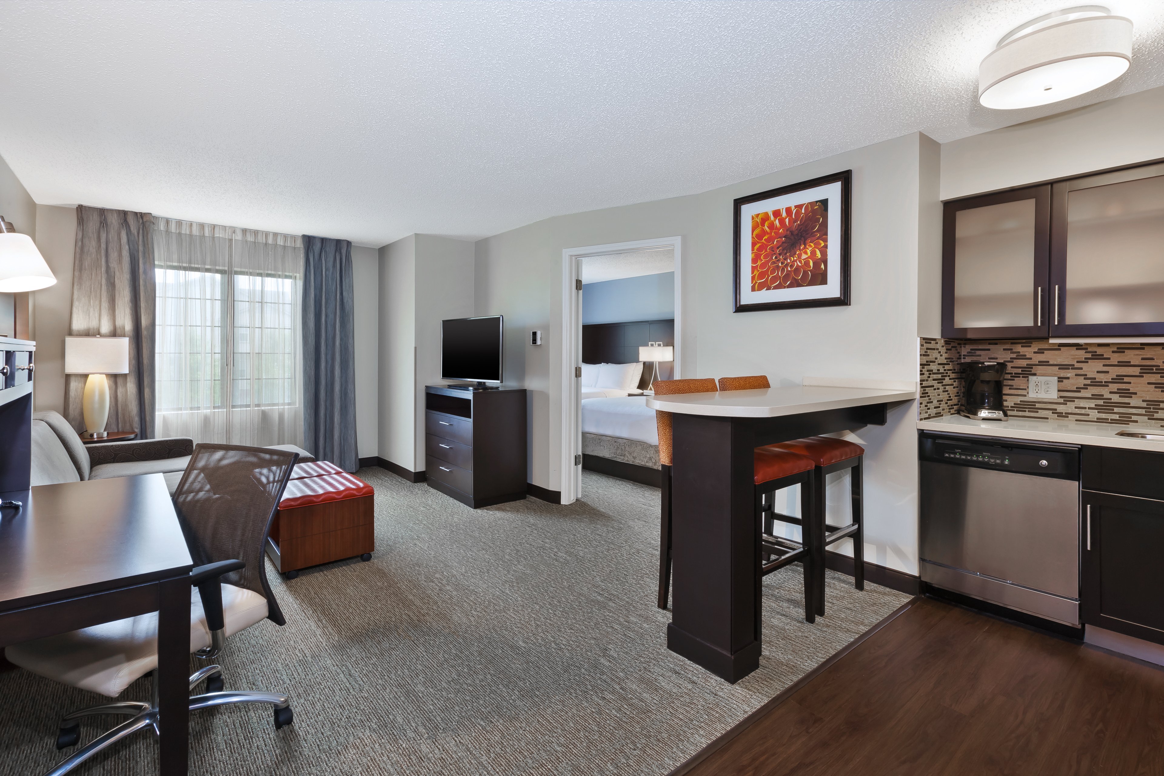 Staybridge Suites Detroit-Utica 32/58
