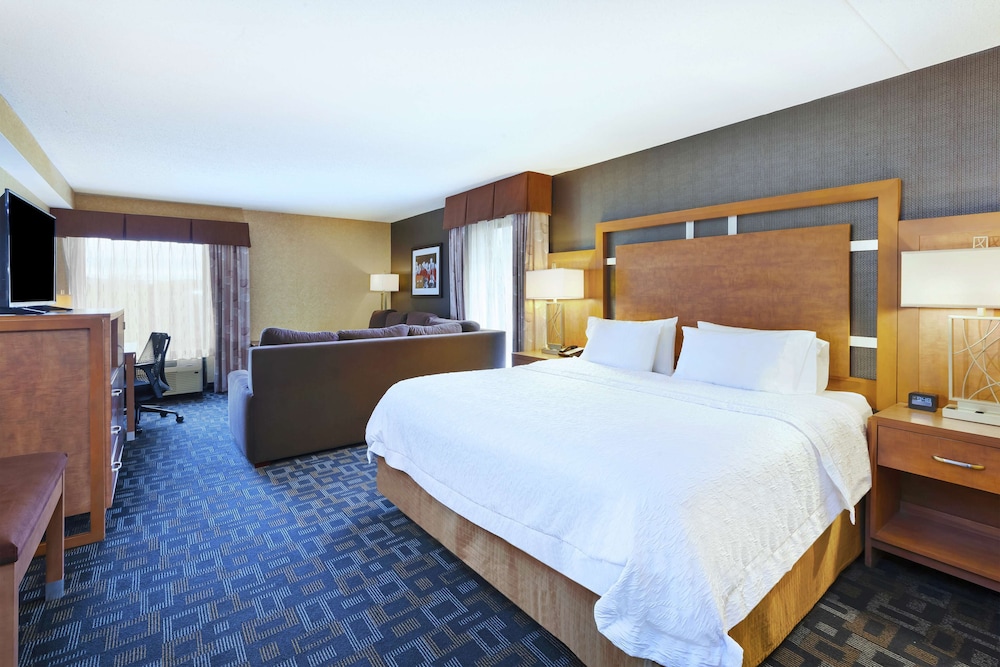 Hampton Inn Clinton, NJ 12/56