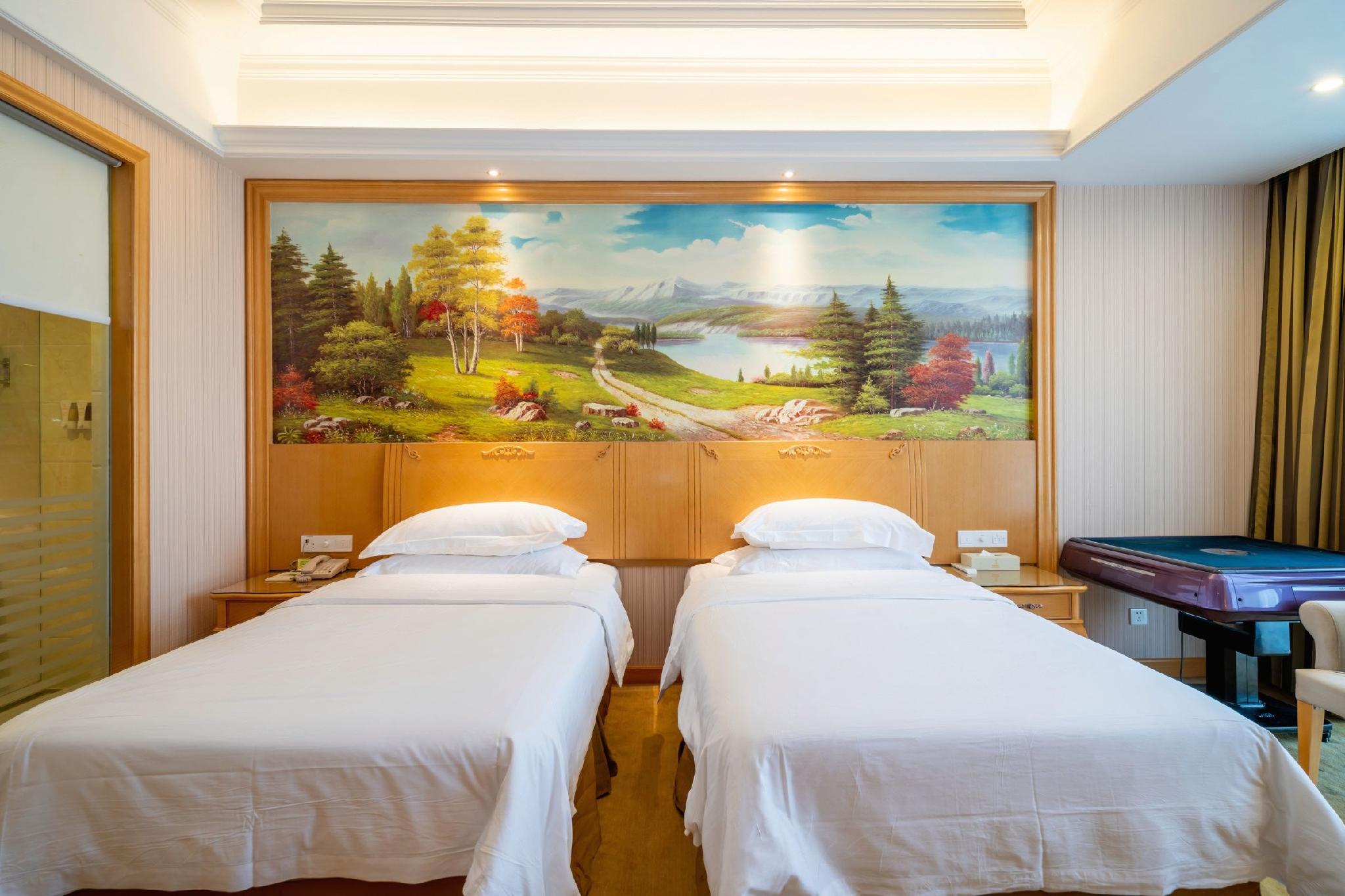 Vienna International Hotel (Fuzhou Cangshan Wanda) 22/38