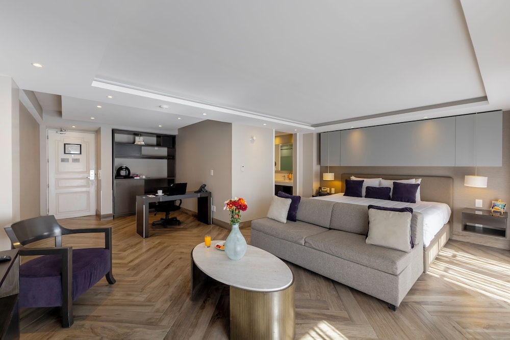Isaaya Hotel Boutique By Wtc 32/50