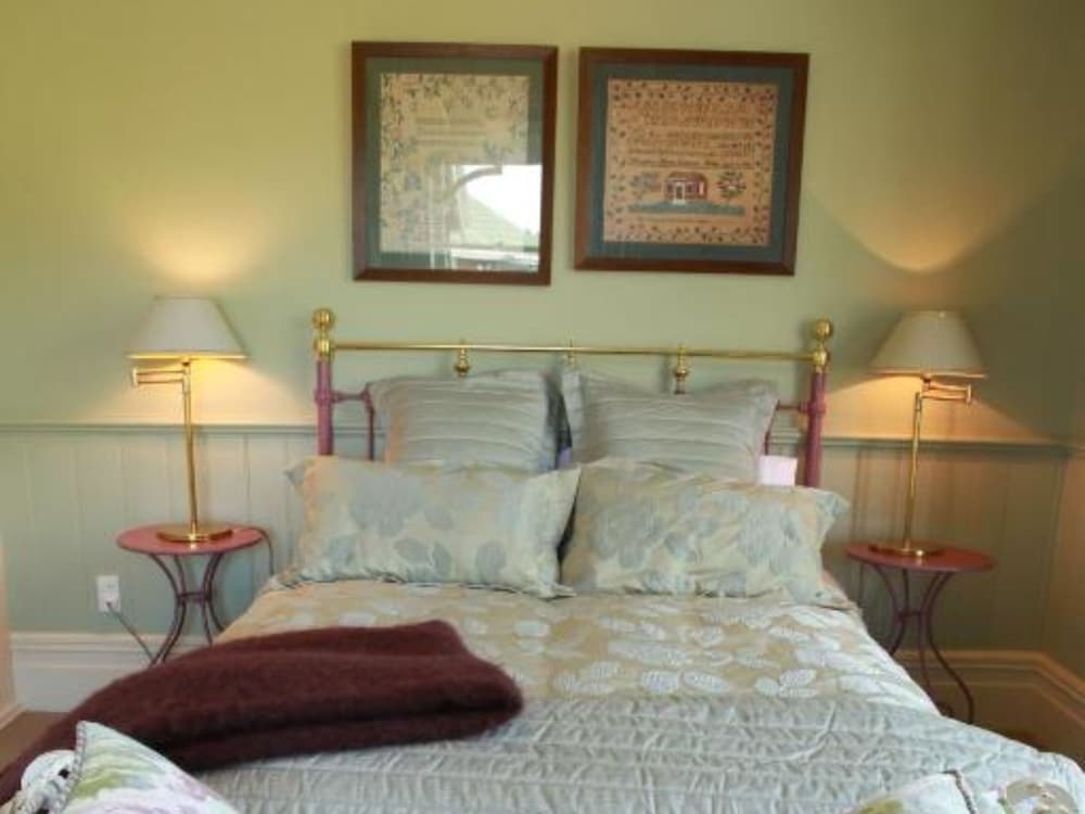 The Lilac Rose Boutique Bed and Breakfast 41/48