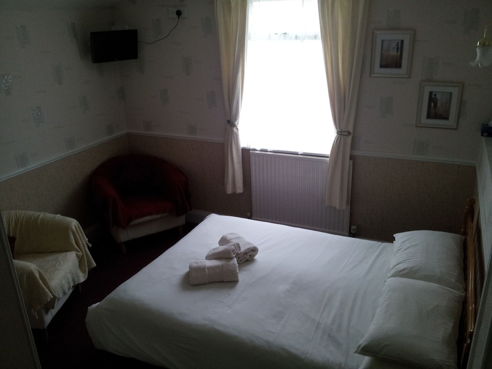 Brampton Guest House 18/50