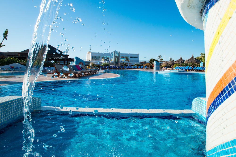Hotel HL Club Playa Blanca 21/24
