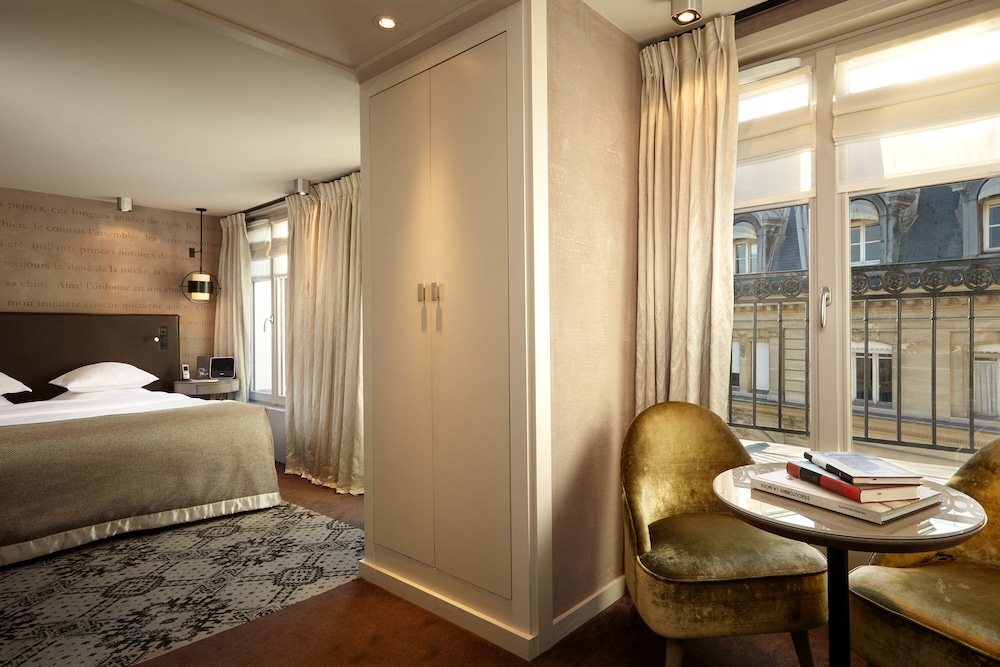 Le Pavillon Des Lettres Small Luxury Hotels of the World 10/53