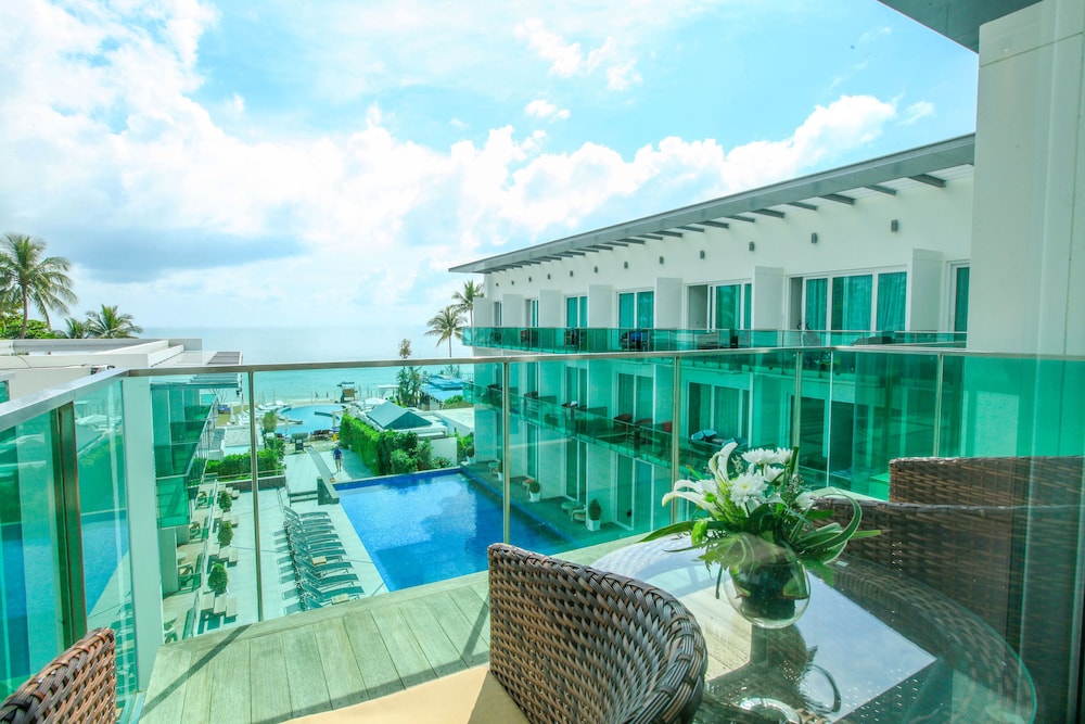 KC Beach Hotel Samui (Ex KC Beach Club & Pool Villas) 6/141