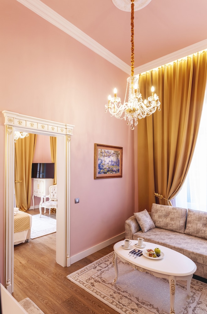 Via Villa Iliotti Rhodos 36/51
