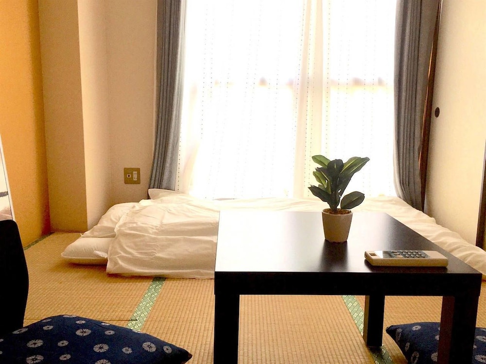 Daikoku Hostel 12/57