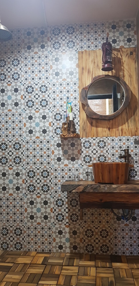 A Tran Boutique Hotel 66/67