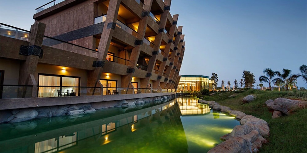 Noah's Ark Deluxe Hotel and SPA 43/50