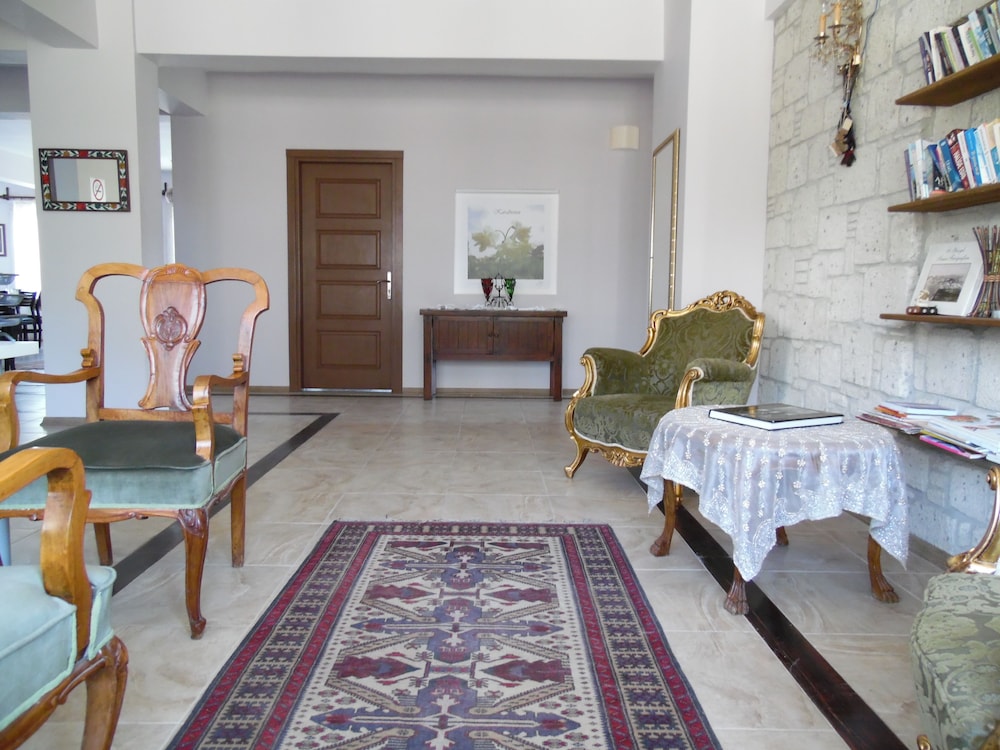 Karaburun Konak Hotel 25/50