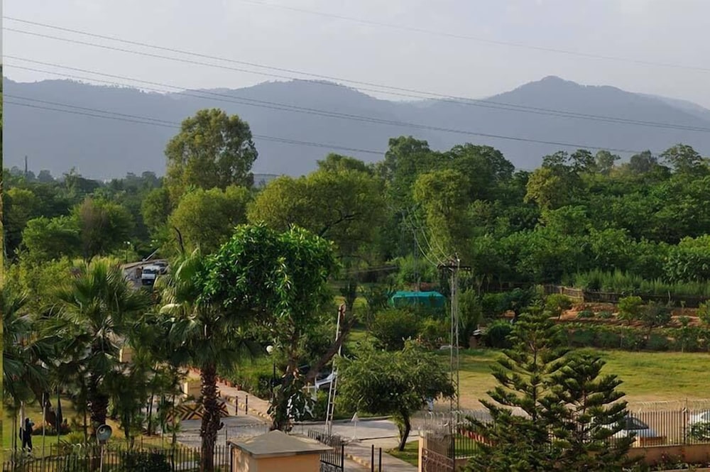 Hotel Margala Islamabad 48/50