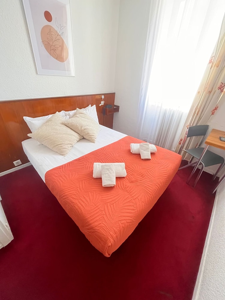 Azurene Royal Hotel 23/67