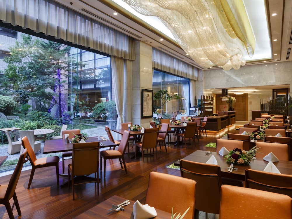 Hotel Pearl Garden 29/32