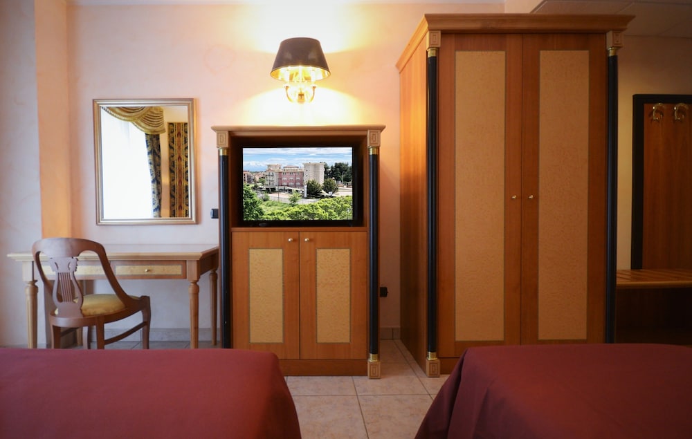 San Giovanni Rotondo Palace 57/76