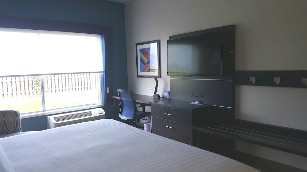 HOLIDAY INN EXPRESS NORTH AUGUSTA 15/55