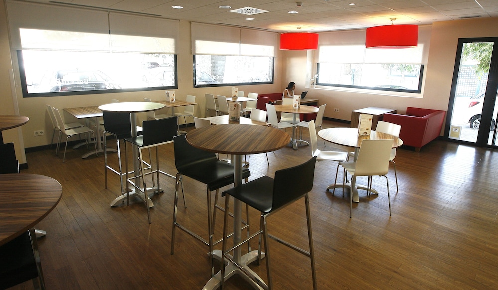 Travelodge Madrid Metropolitano 52/63